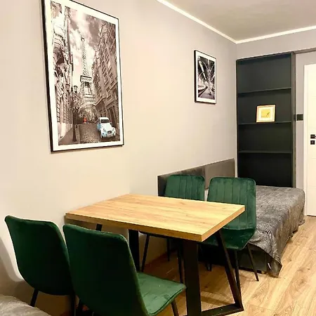 Hotel Pokoj Z Prywatna Lazienka W 2-pokojowym Mieszkaniu Komuny Paryskiej