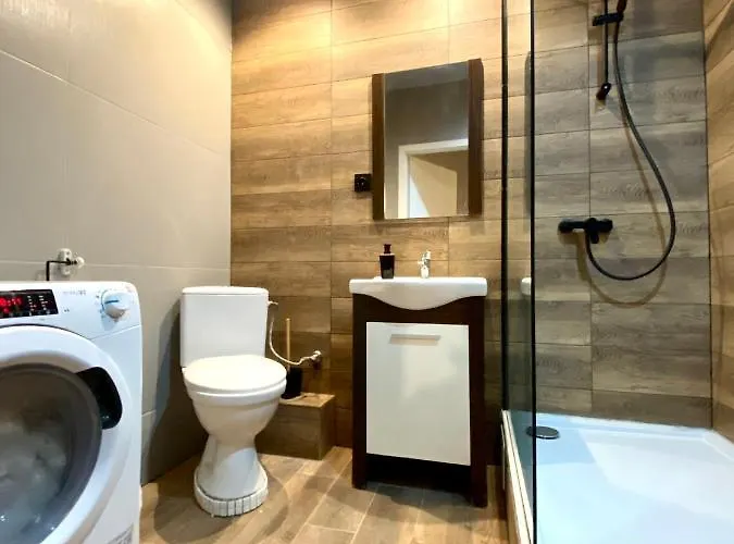 Pokoj Z Prywatna Lazienka W 2-pokojowym Mieszkaniu Komuny Paryskiej ホテル *