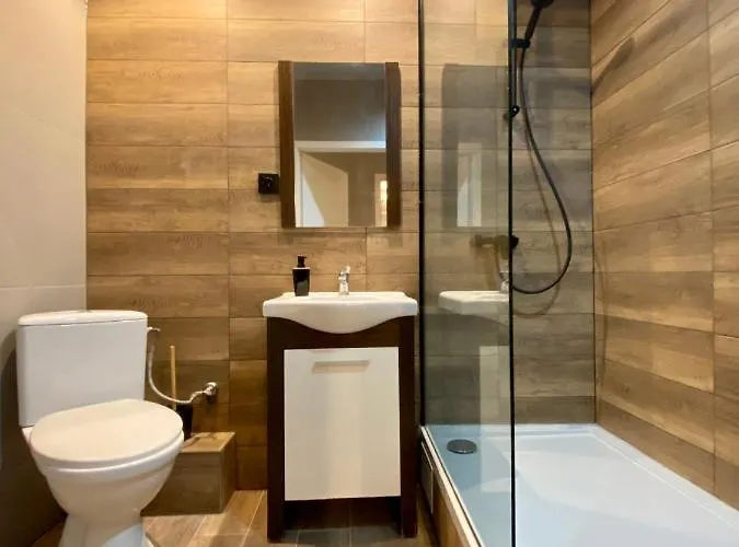 Pokoj Z Prywatna Lazienka W 2-pokojowym Mieszkaniu Komuny Paryskiej ホテル