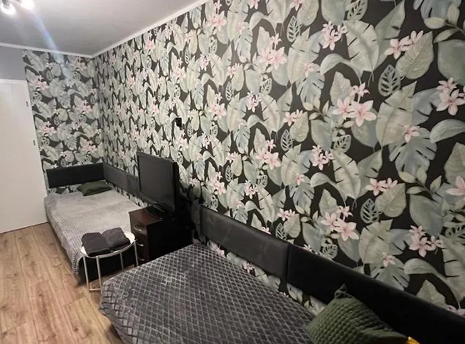 Pokoj Z Prywatna Lazienka W 2-pokojowym Mieszkaniu Komuny Paryskiej ホテル ヴロツワフ