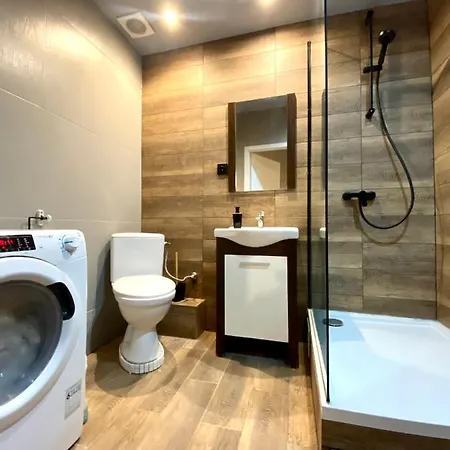 Pokoj Z Prywatna Lazienka W 2-pokojowym Mieszkaniu Komuny Paryskiej Hotel *