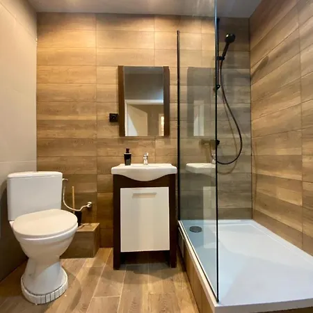 Pokoj Z Prywatna Lazienka W 2-pokojowym Mieszkaniu Komuny Paryskiej Hotel