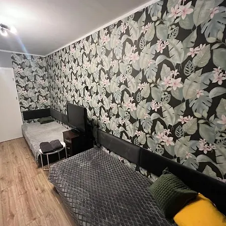 Pokoj Z Prywatna Lazienka W 2-pokojowym Mieszkaniu Komuny Paryskiej Hotel Breslavia